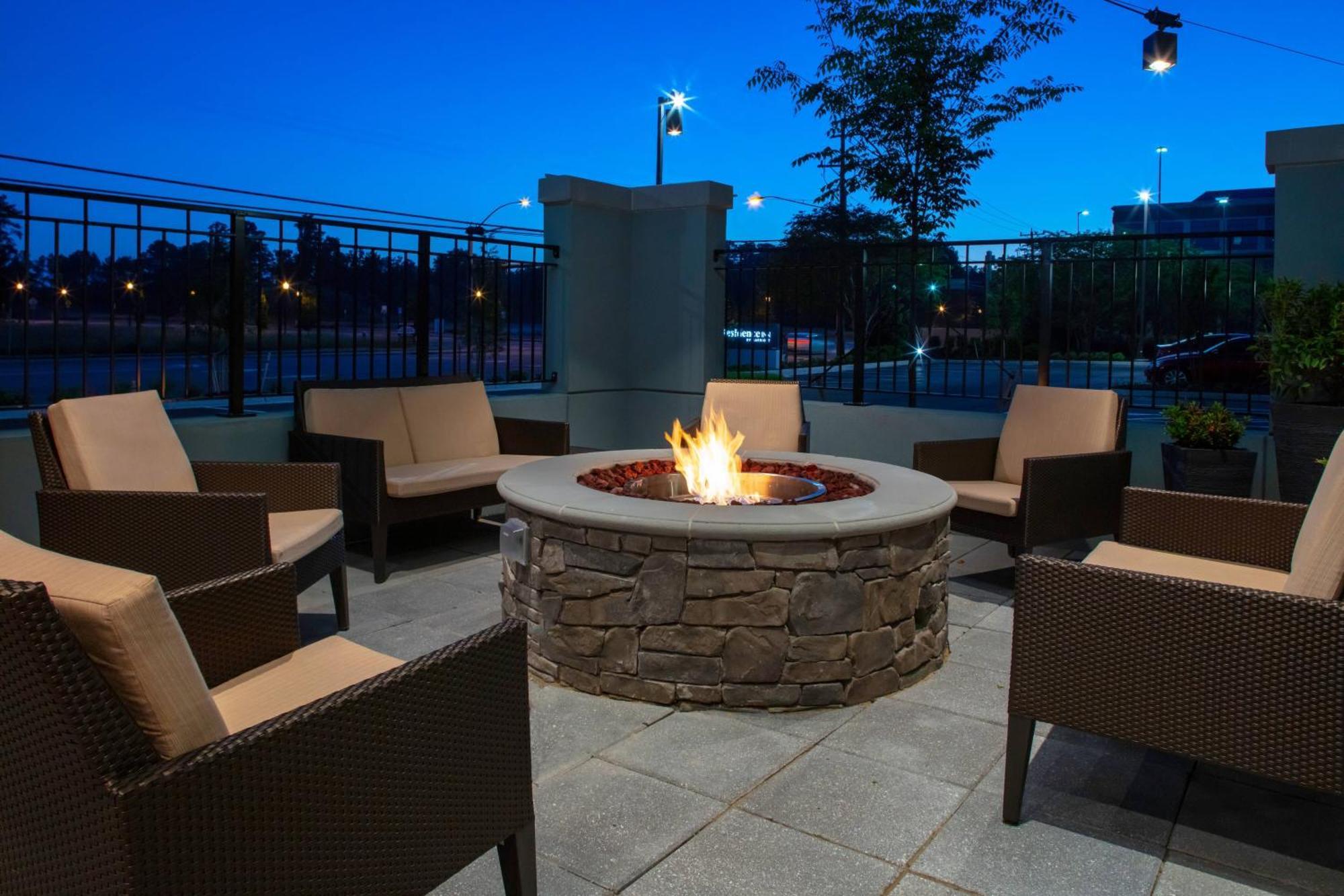 Residence Inn By Marriott Virginia Beach Town Center Exterior foto